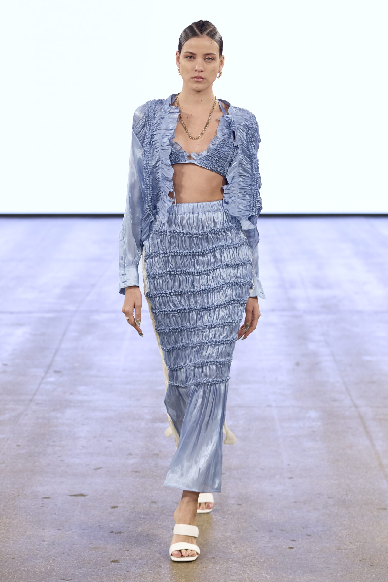 JU-NNA: Innovating Tradition with Shibori Fashion Design